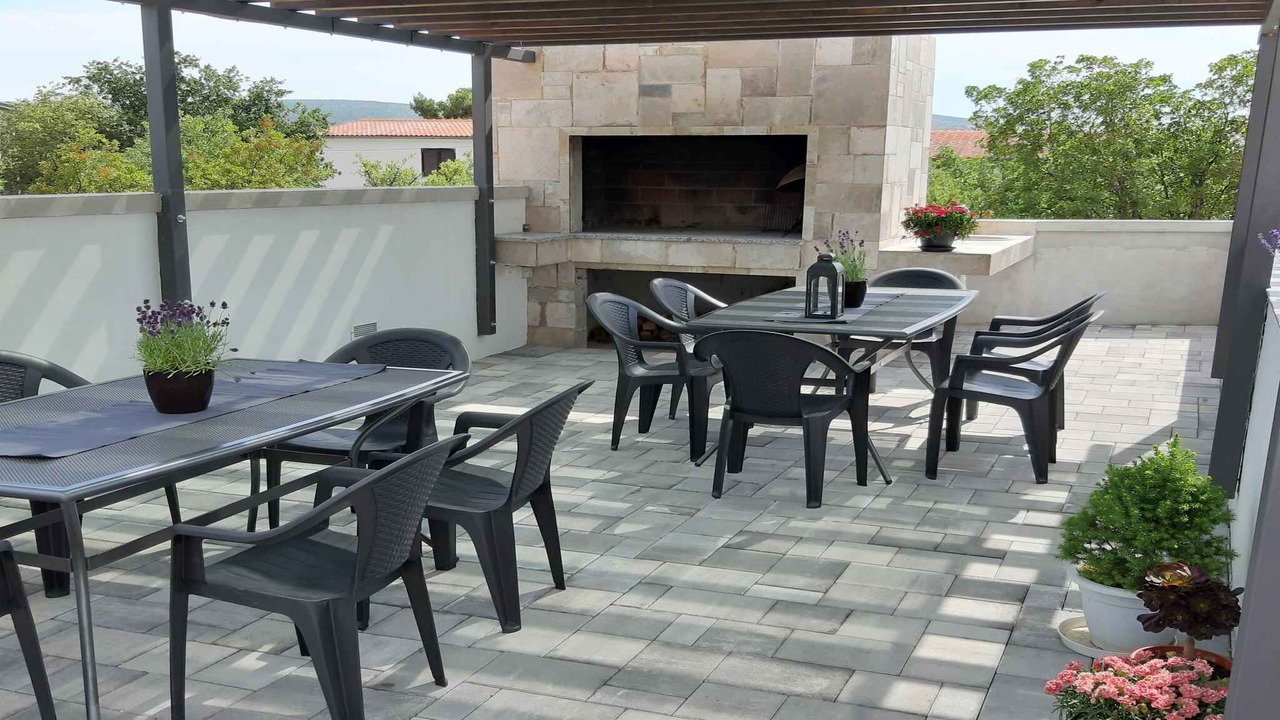 Photo of Outdoor in Seline