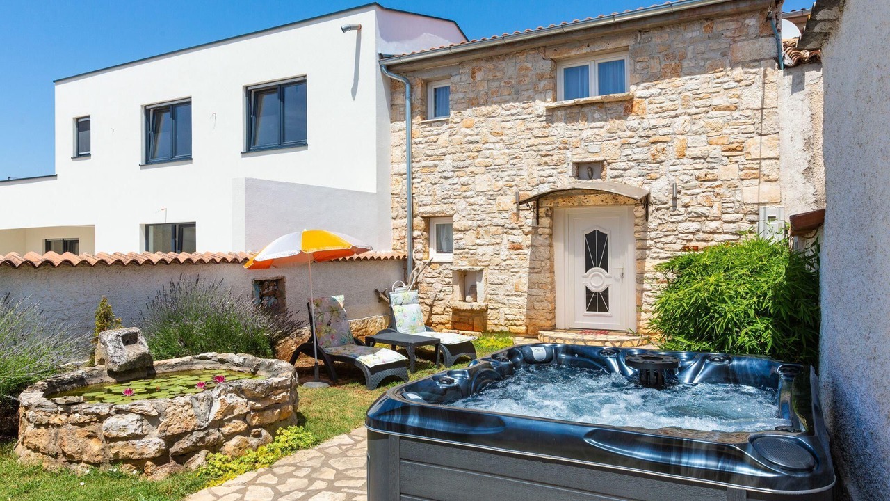 Photo of Outdoor in Loborika