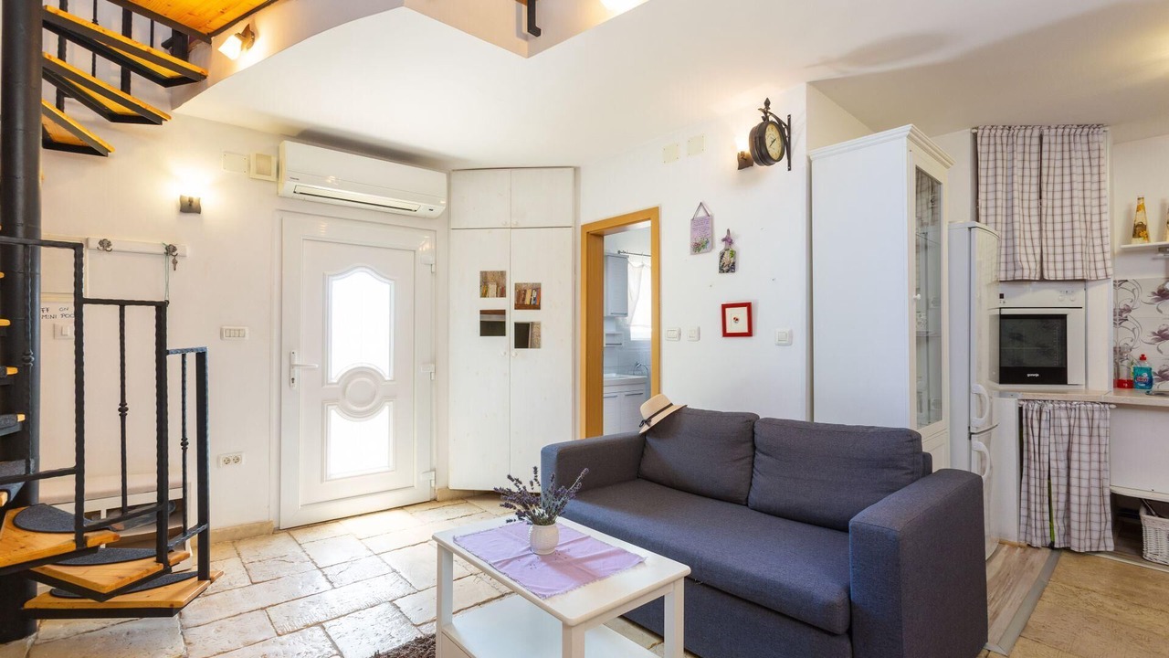 Photo of Livingroom in Loborika