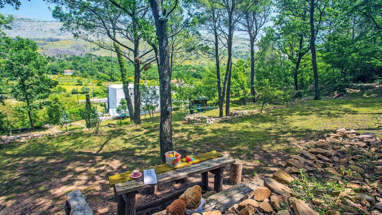 Photo of Outdoor in Srinjine