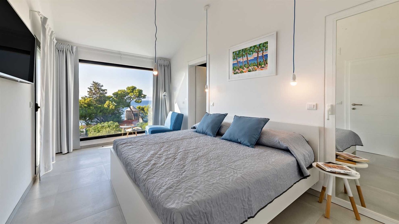 Photo of Bedroom in Sutivan