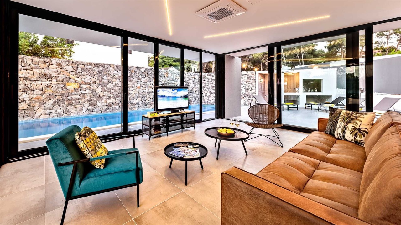 Photo of Livingroom in Sutivan