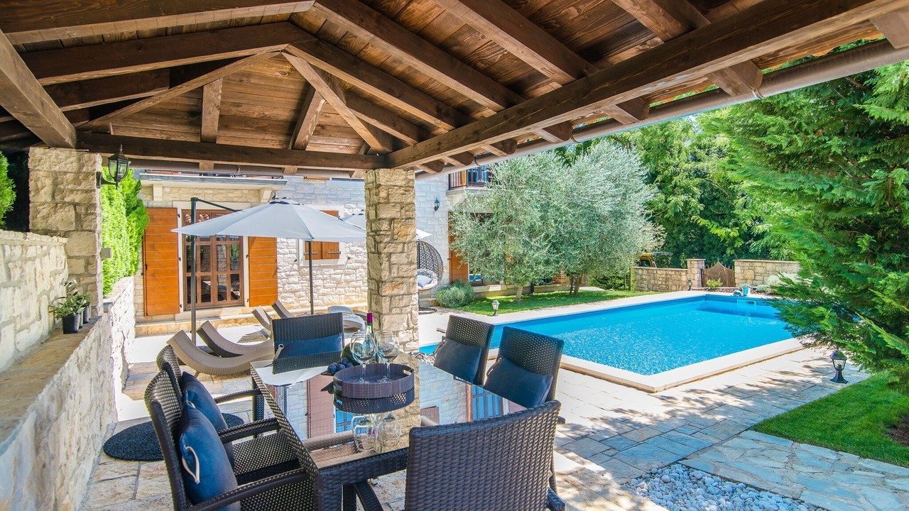Photo of Patio Balcony in Medvidici
