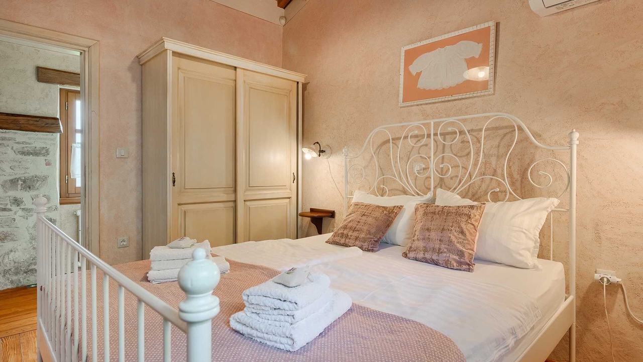 Photo of Bedroom in Trget