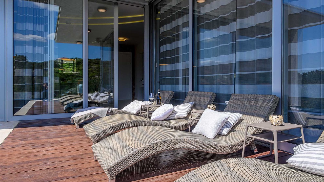 Photo of Patio Balcony in Sutivan