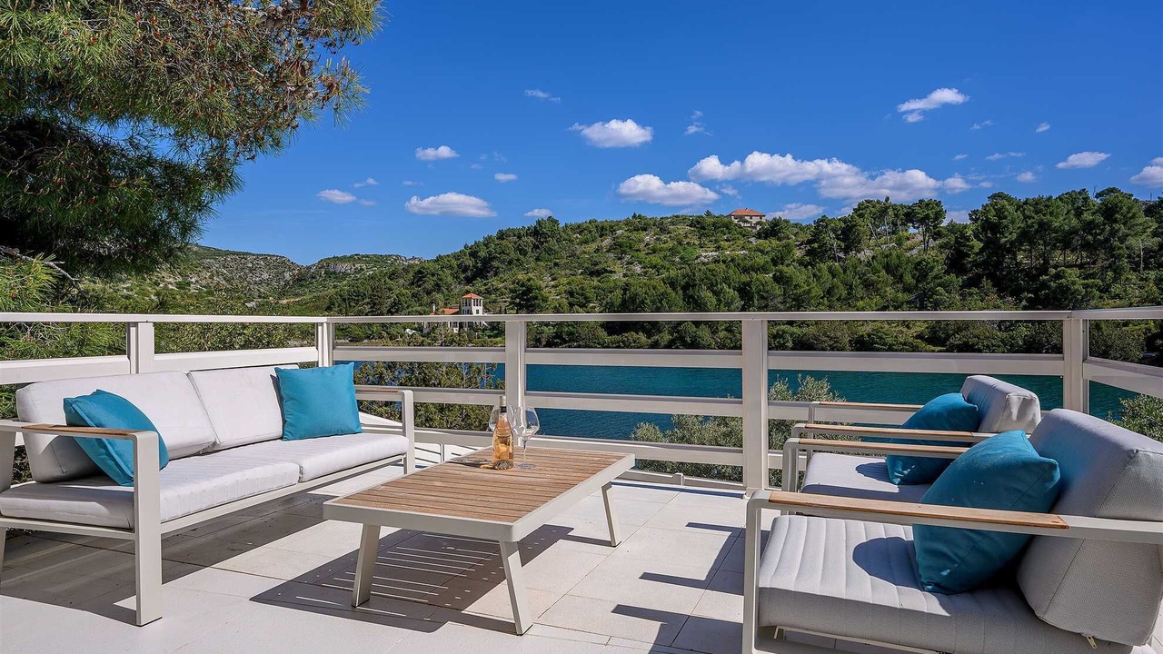 Photo of Patio Balcony in Sutivan