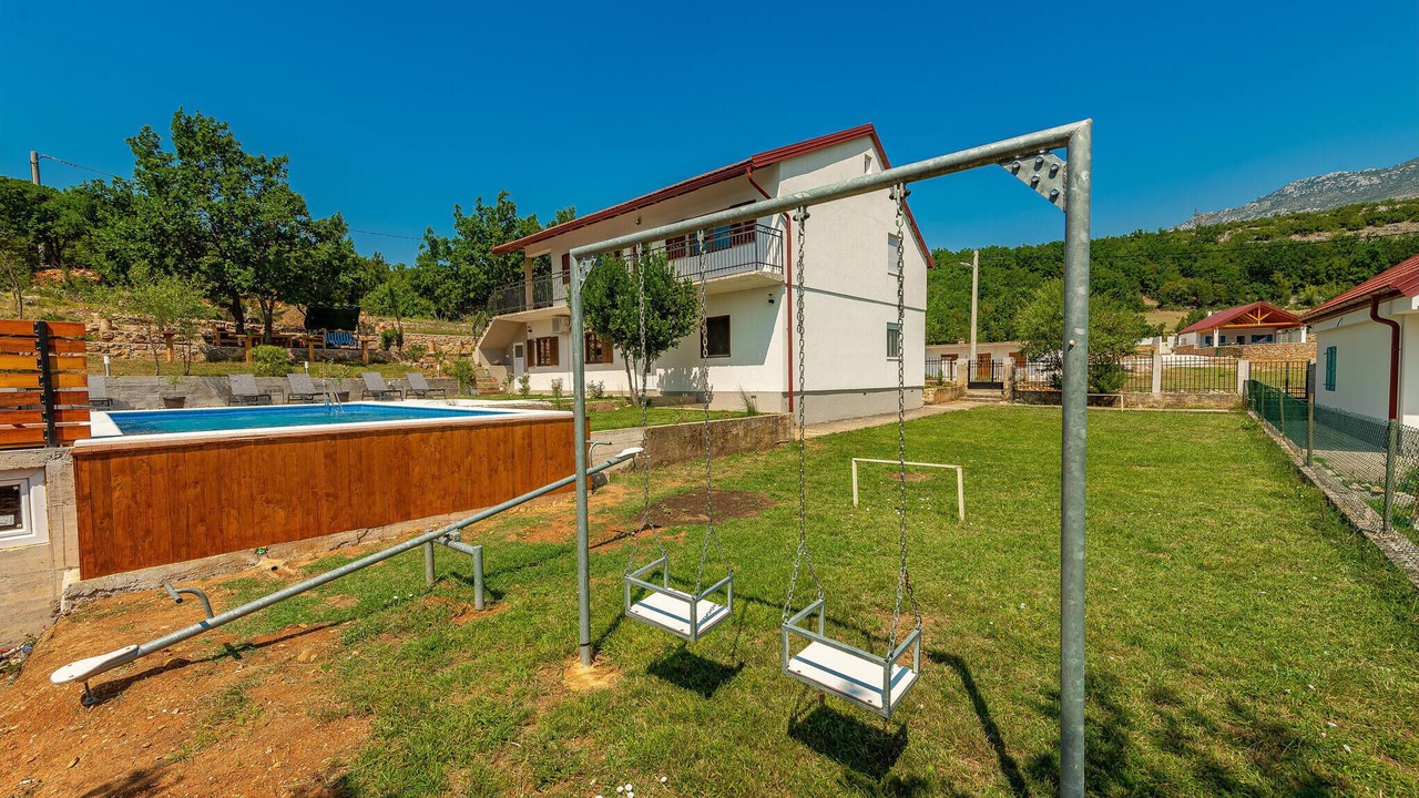 Photo of Others in Obrovac