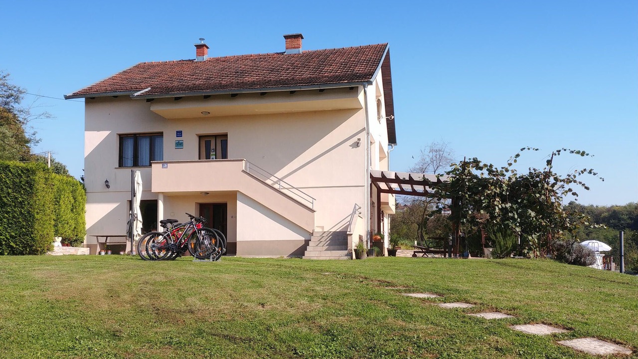 Photo of Others in Grabrovnik
