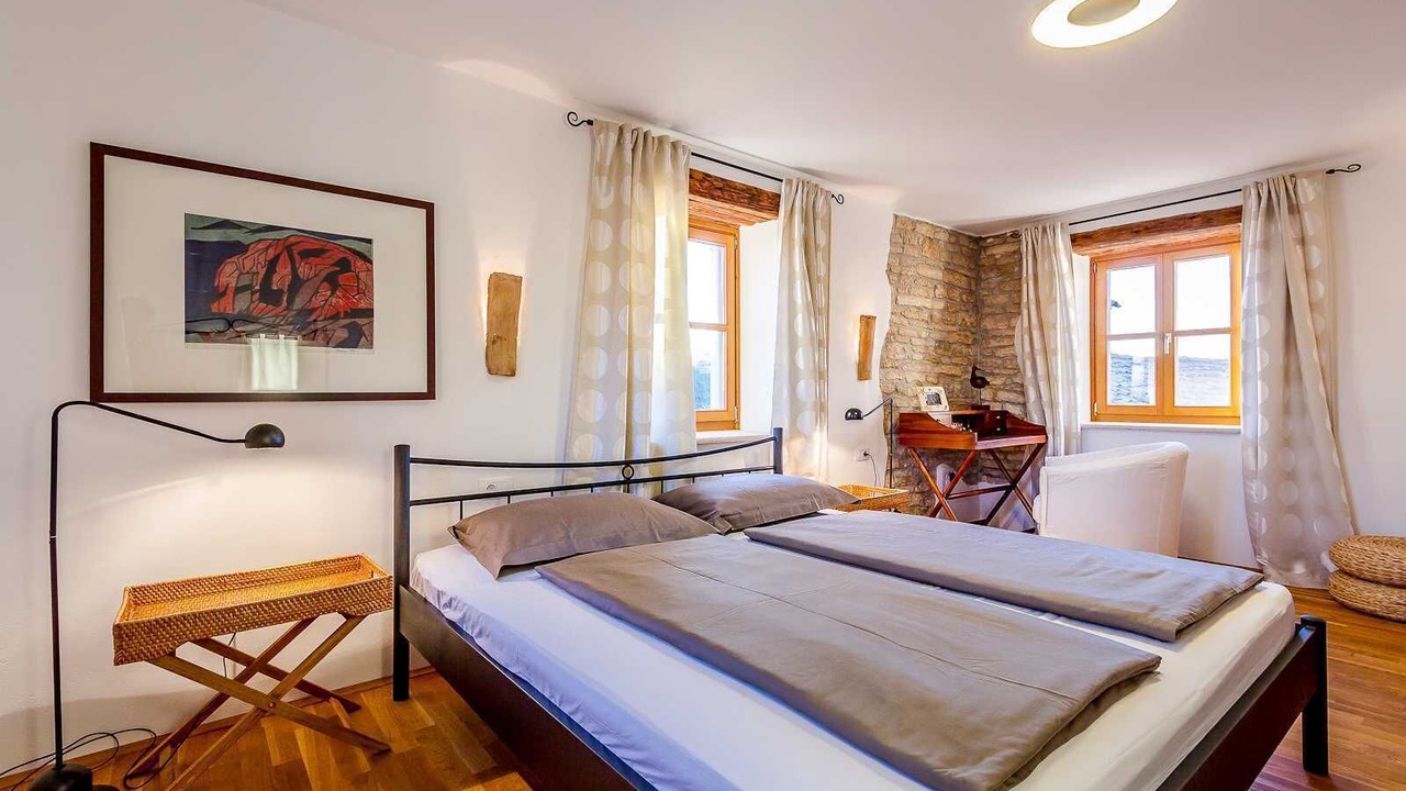 Photo of Bedroom in Sisan