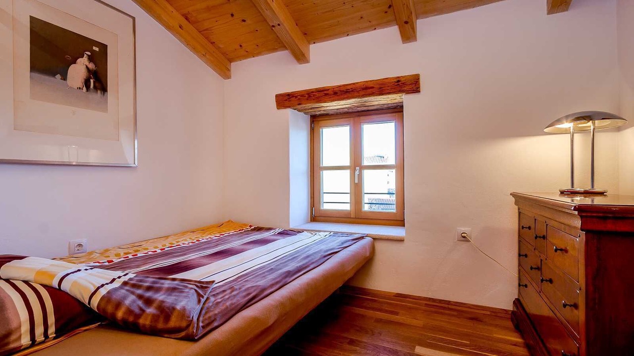 Photo of Bedroom in Sisan