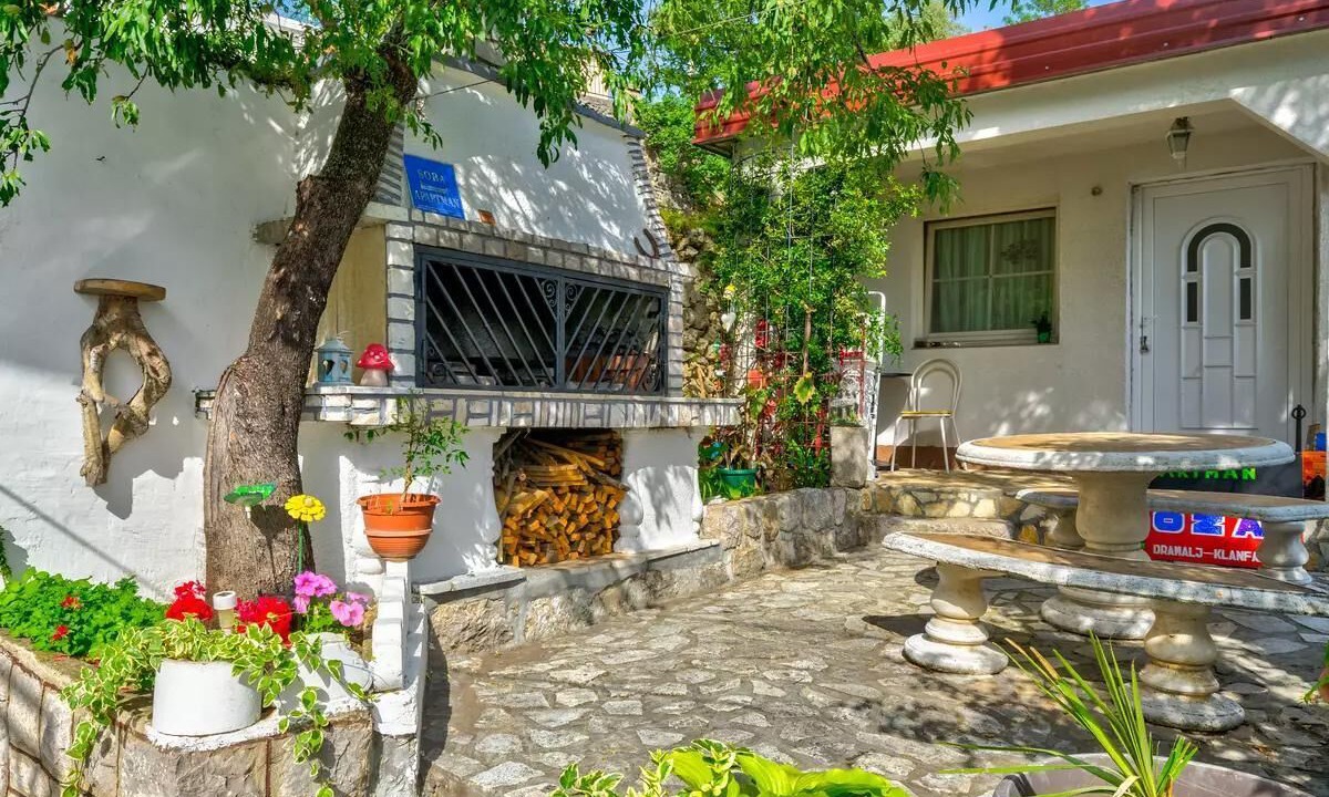 Photo of Outdoor in Klanfari