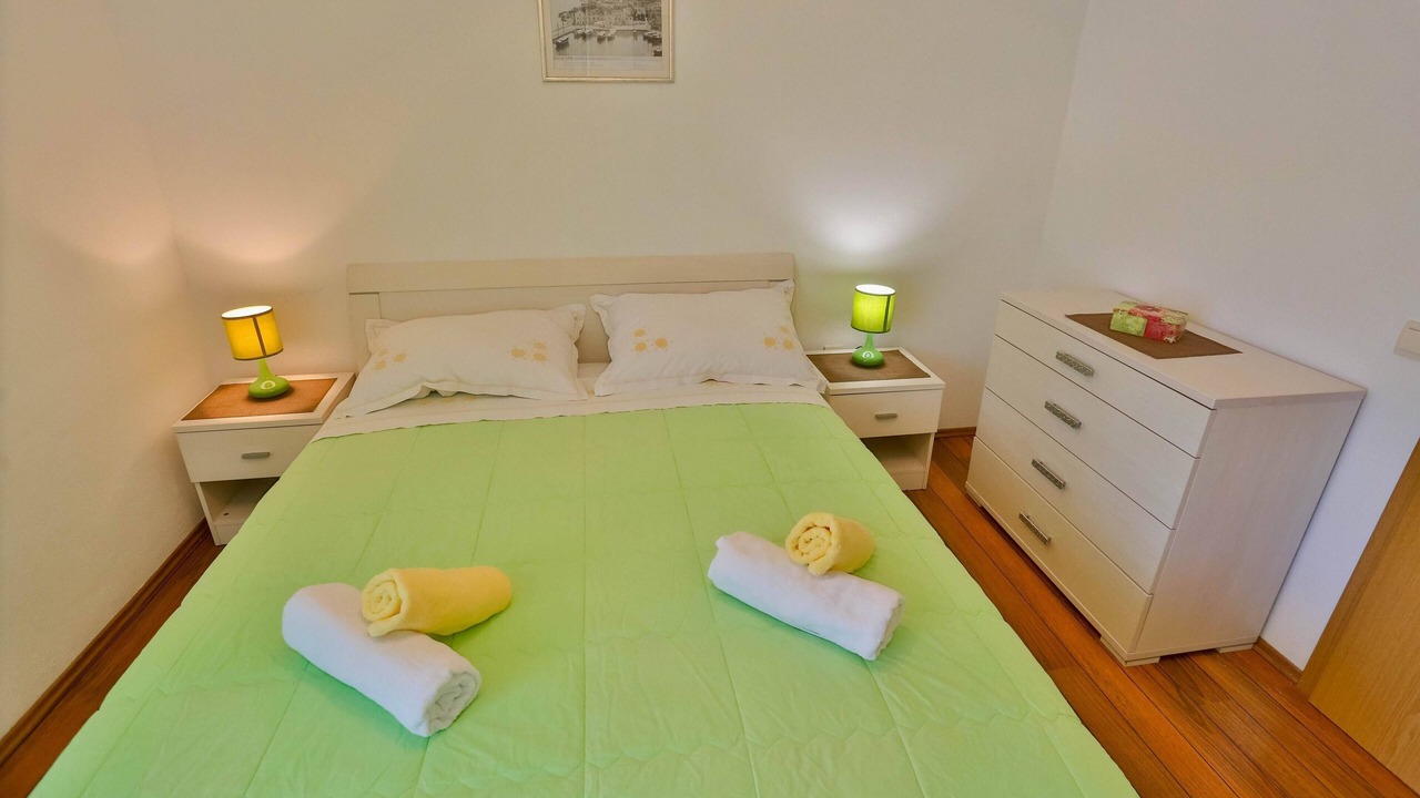 Photo of Bedroom in Sutivan