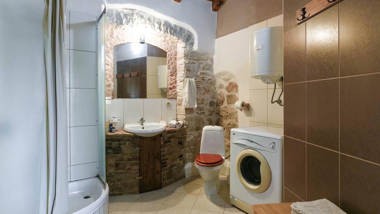 Photo of Bathroom in Banj