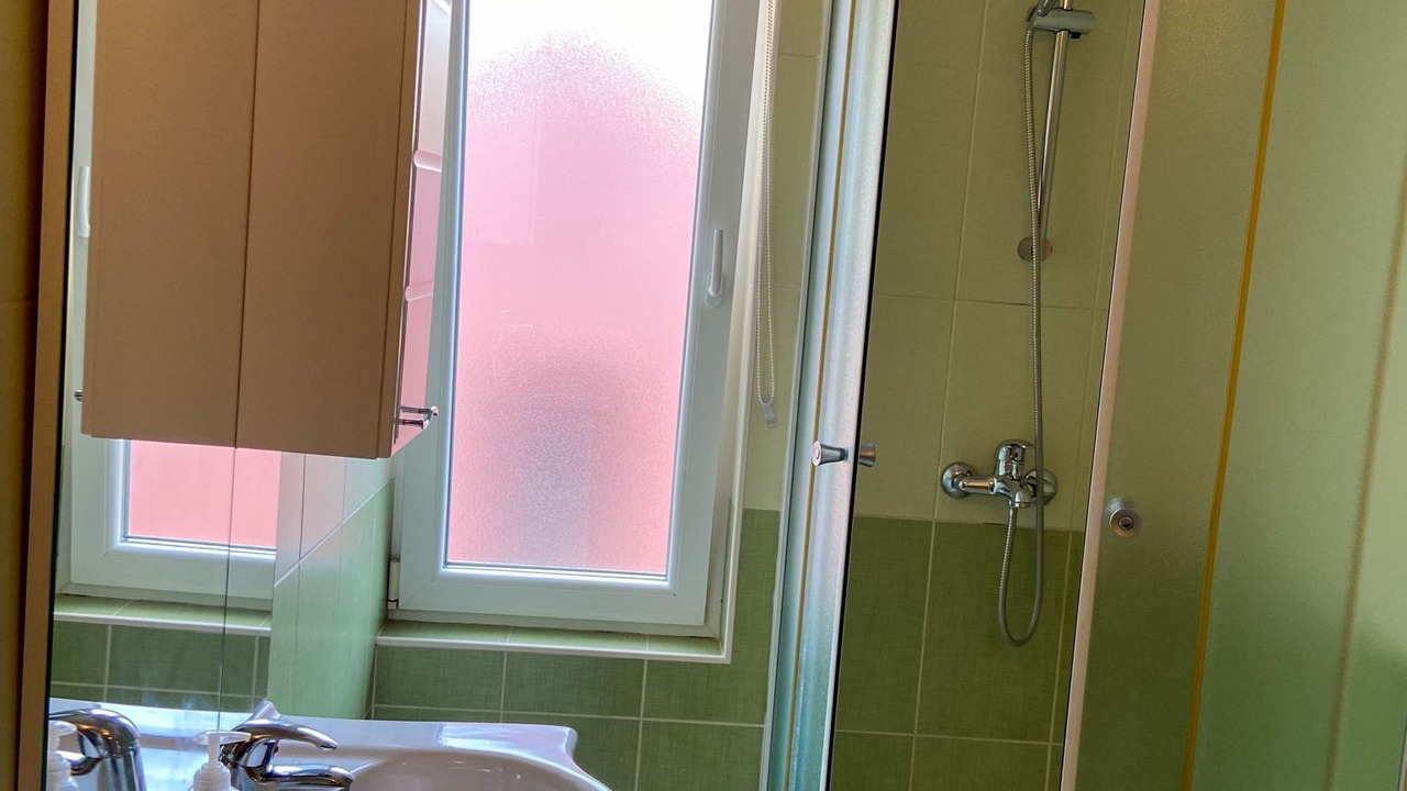 Photo of Bathroom in Blace