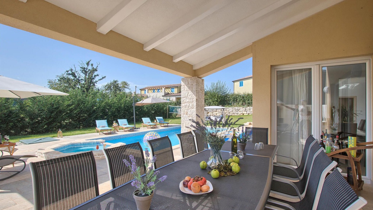 Photo of Others in Muzini