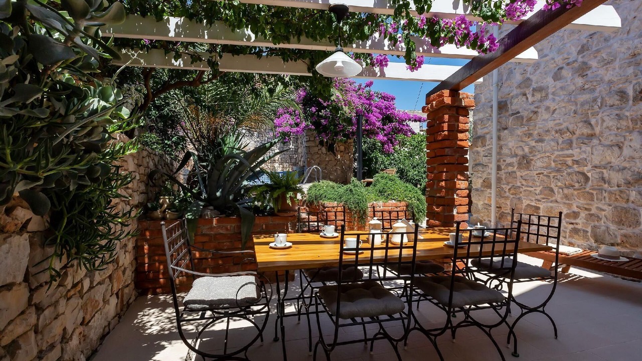 Photo of Outdoor in Sutivan