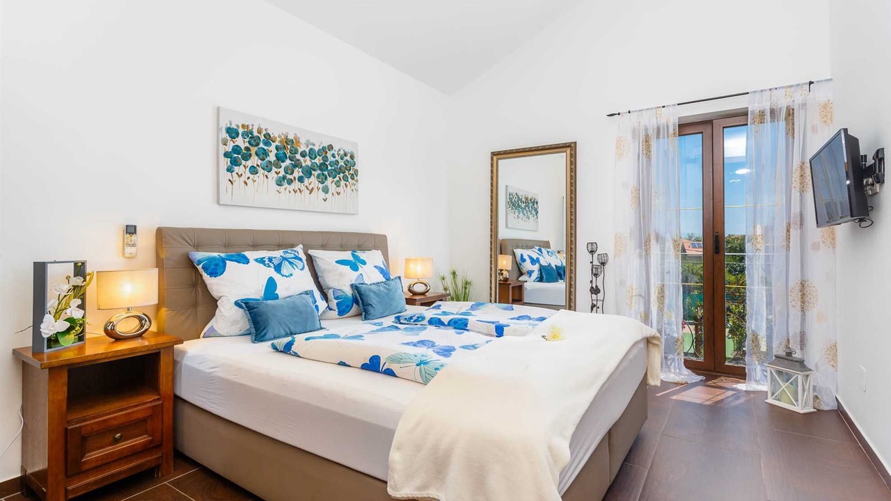 Photo of Bedroom in Kras