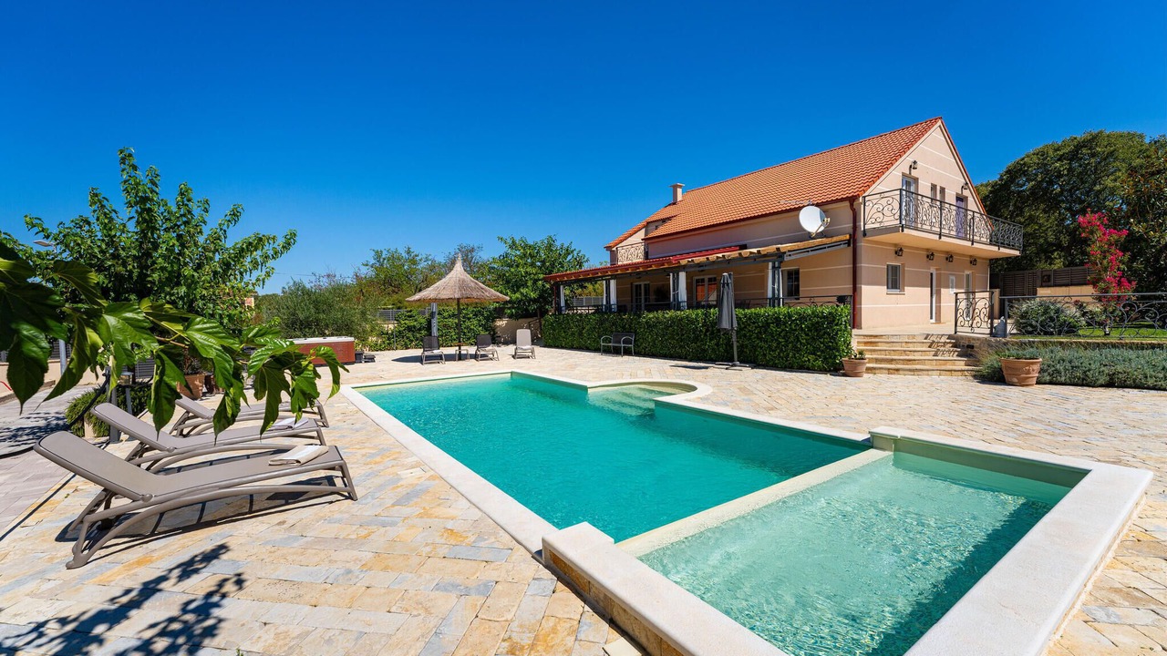 Photo of Outdoor in Kakma