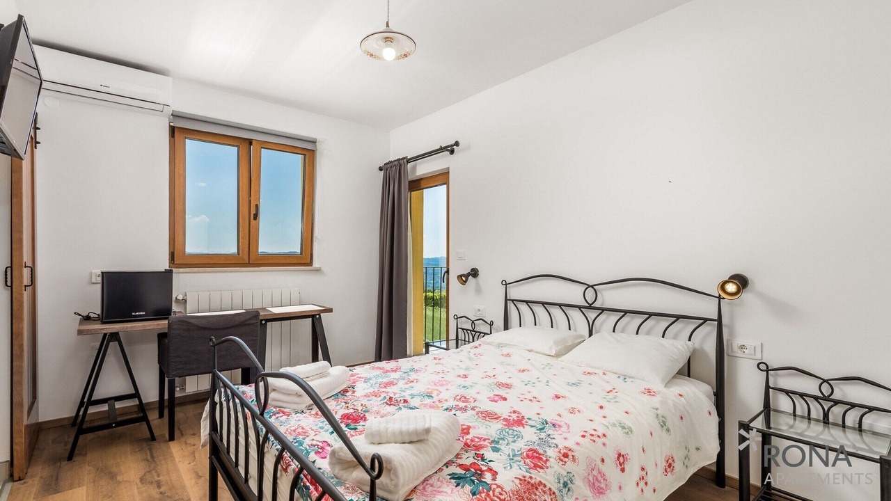 Photo of Bedroom in Vrh