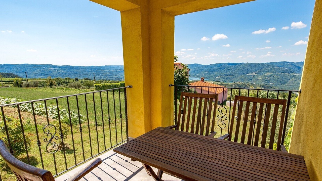 Photo of Outdoor in Vrh