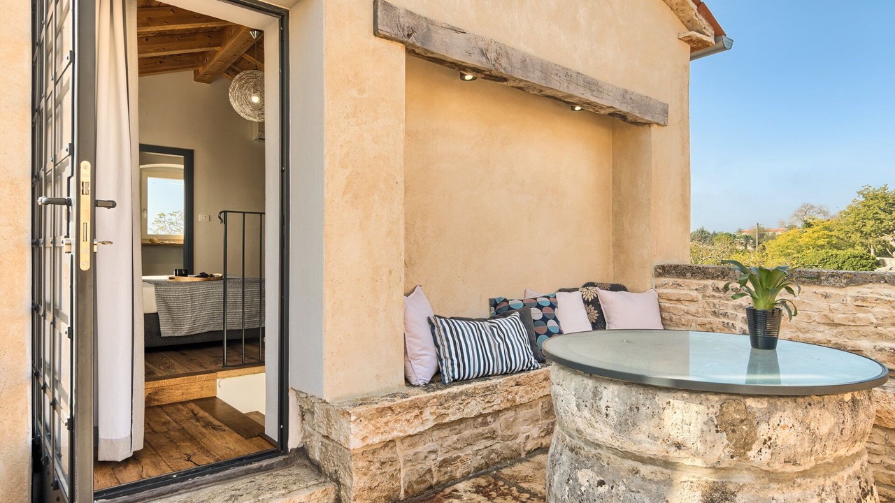 Photo of Patio Balcony in Kurili