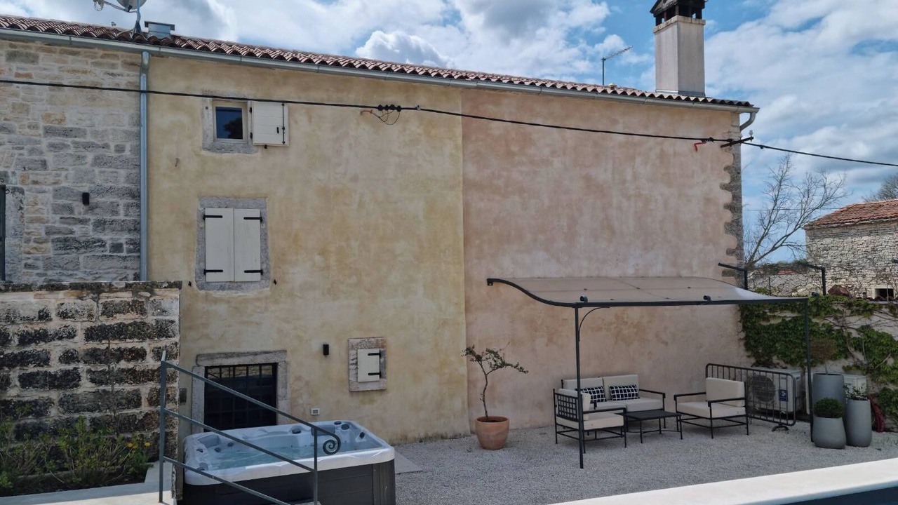 Photo of Patio Balcony in Kurili