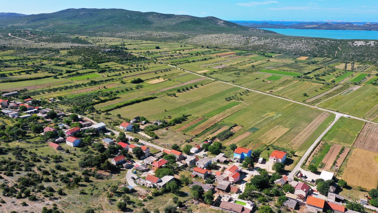 Photo of Outdoor in Pakostane