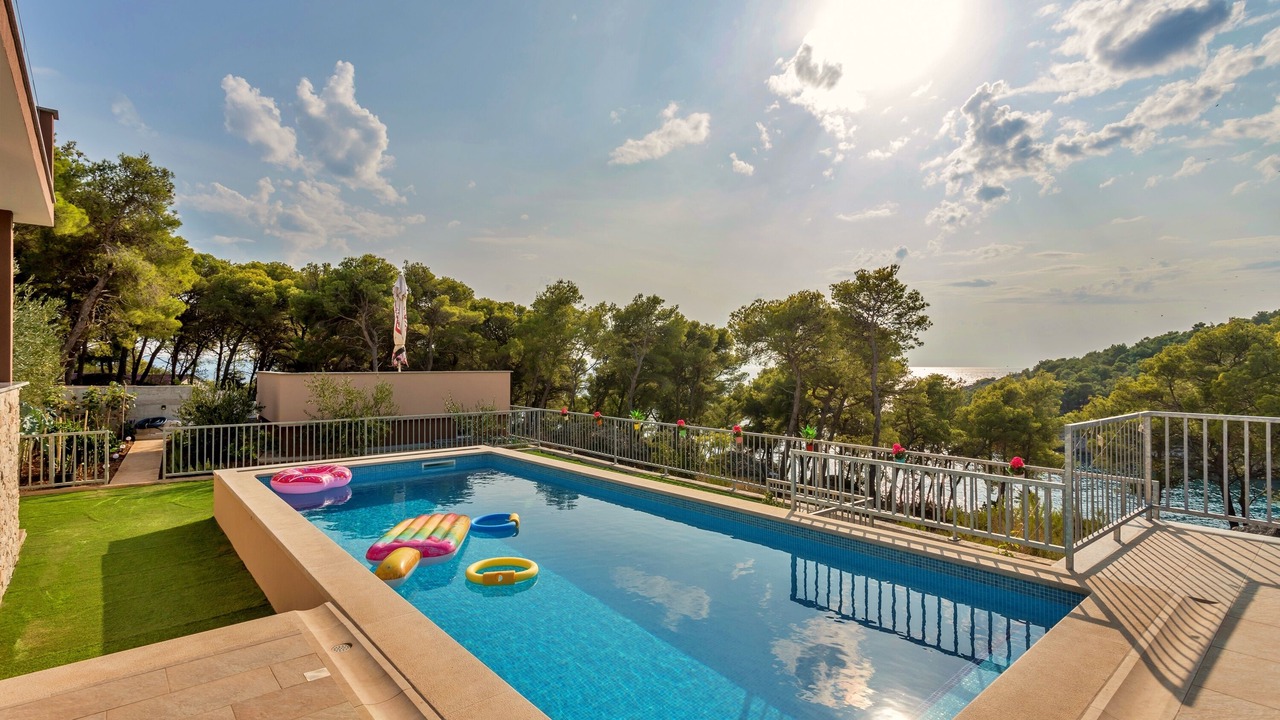 Photo of Outdoor in Cove Osibova (Milna)