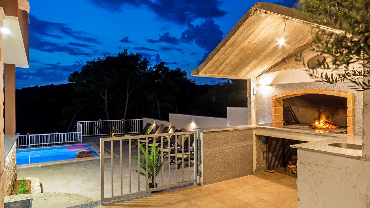 Photo of Patio Balcony in Cove Osibova (Milna)