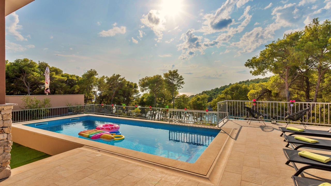 Photo of Outdoor in Cove Osibova (Milna)