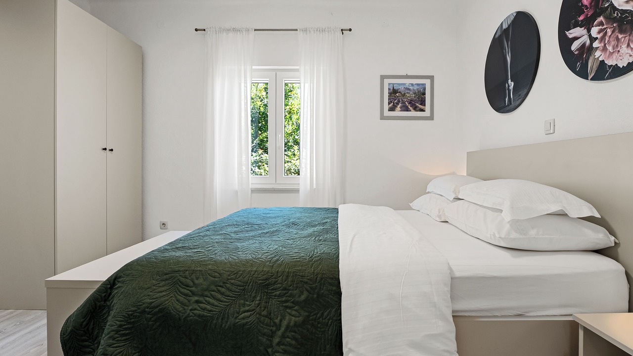 Photo of Bedroom in Duce