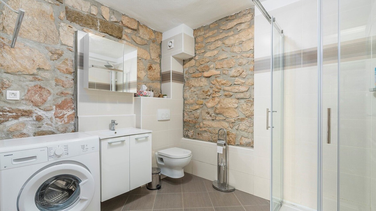 Photo of Bathroom in Rakotule