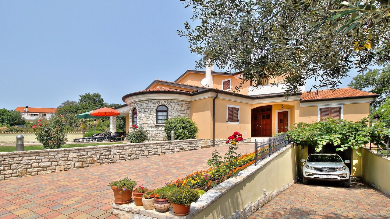 Photo of Outdoor in Kastel