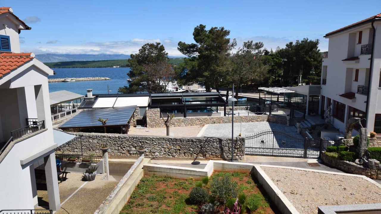 Photo of Outdoor in Porat