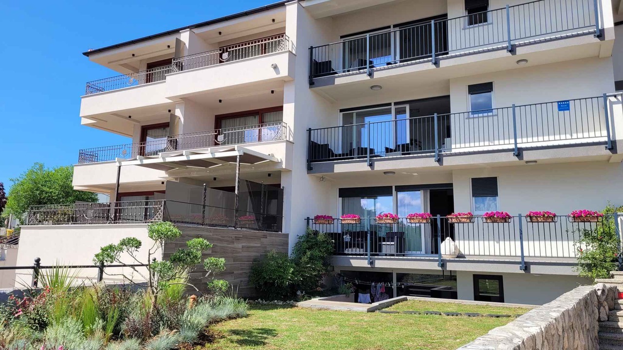 Photo of Outdoor in Porat