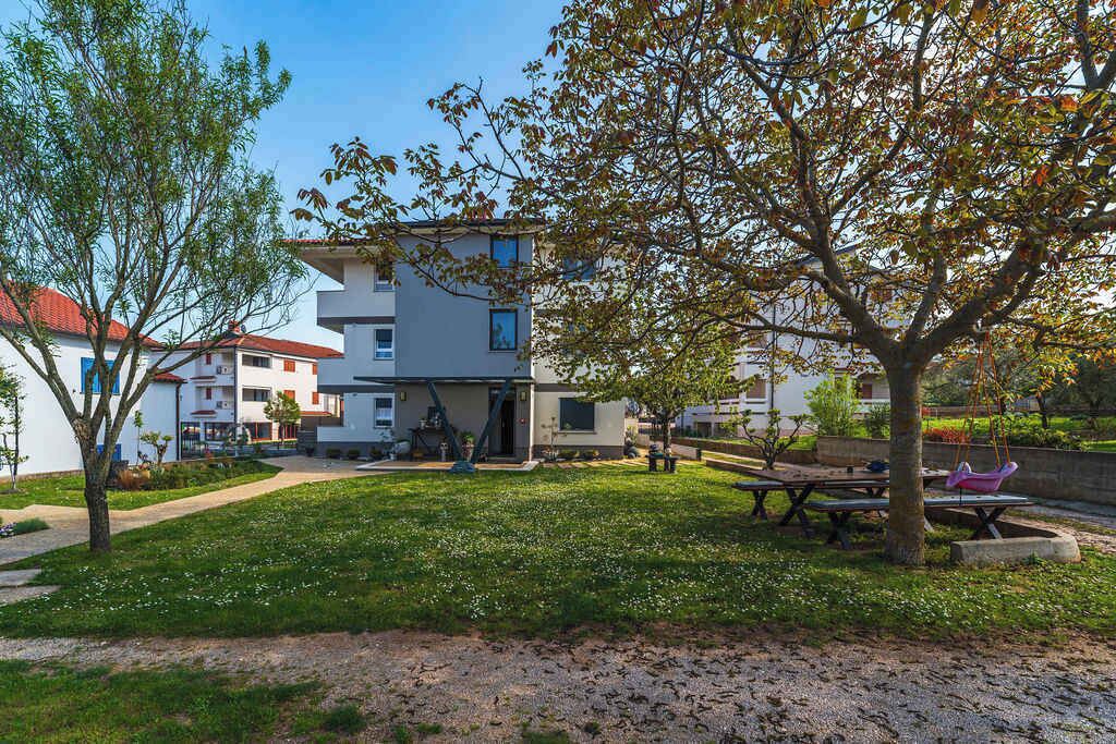 Photo of Outdoor in Porat