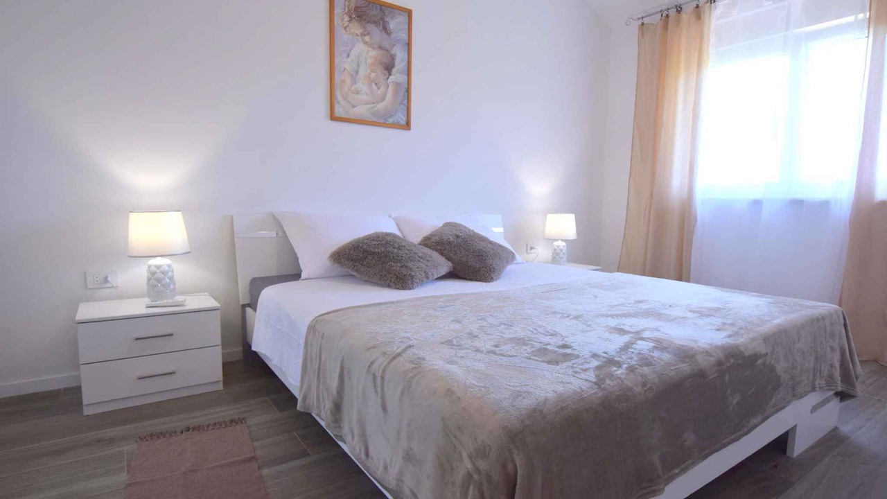Photo of Bedroom in Porat