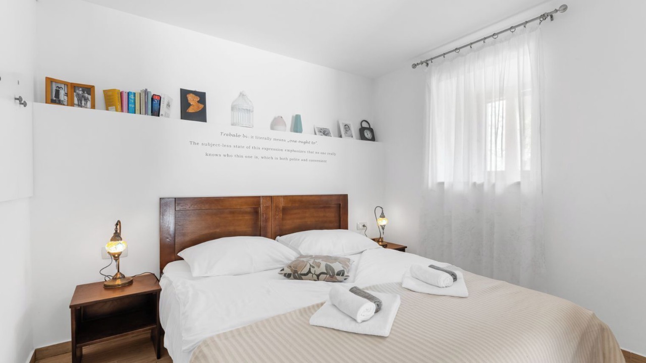 Photo of Bedroom in Pican