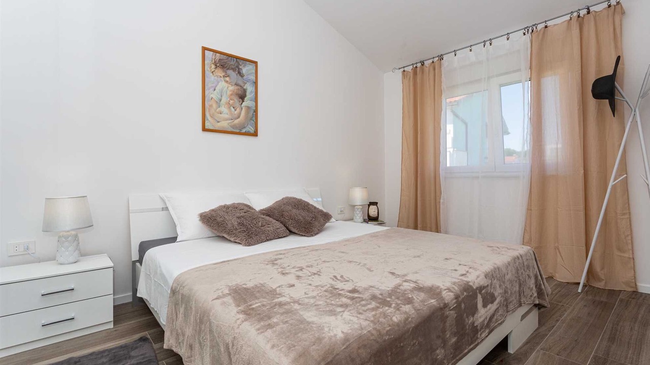 Photo of Bedroom in Porat