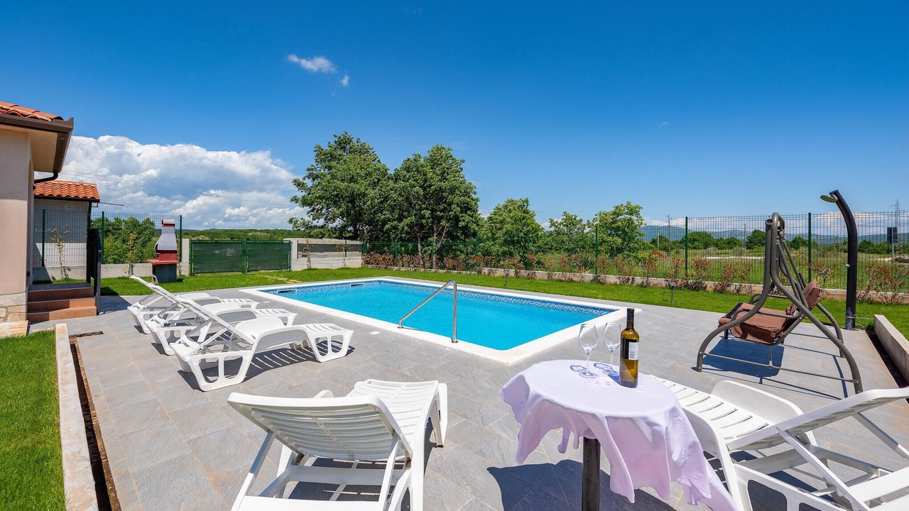 Photo of Outdoor in Topid