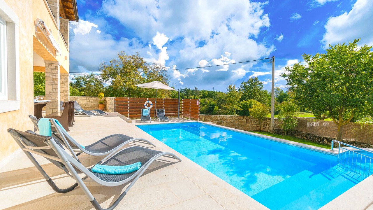 Photo of Outdoor in Ferlini