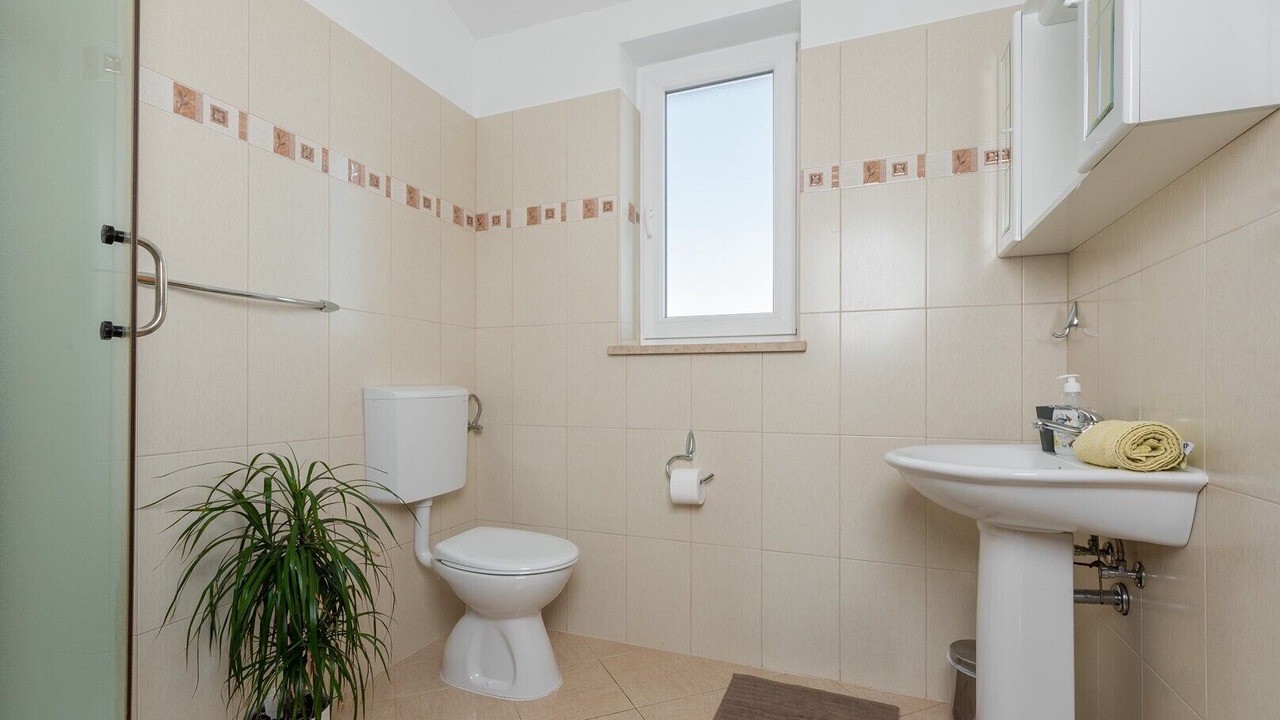 Photo of Bathroom in Strmac