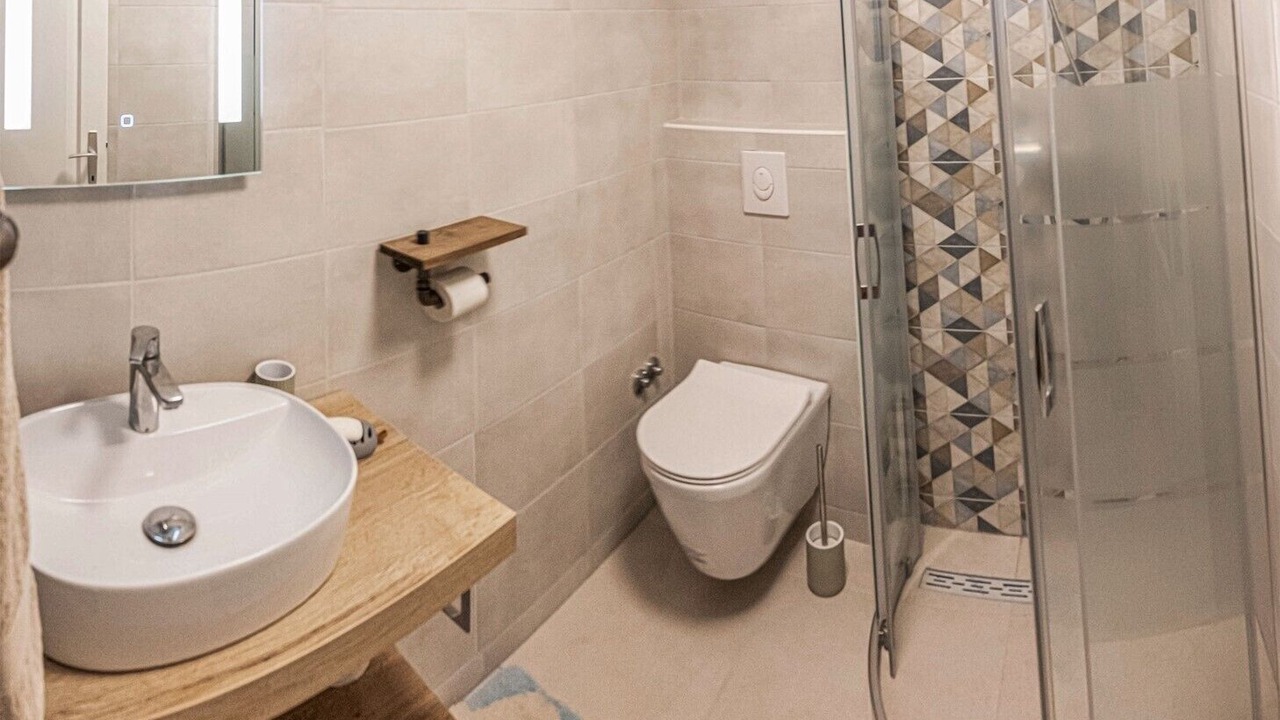 Photo of Bathroom in Cres