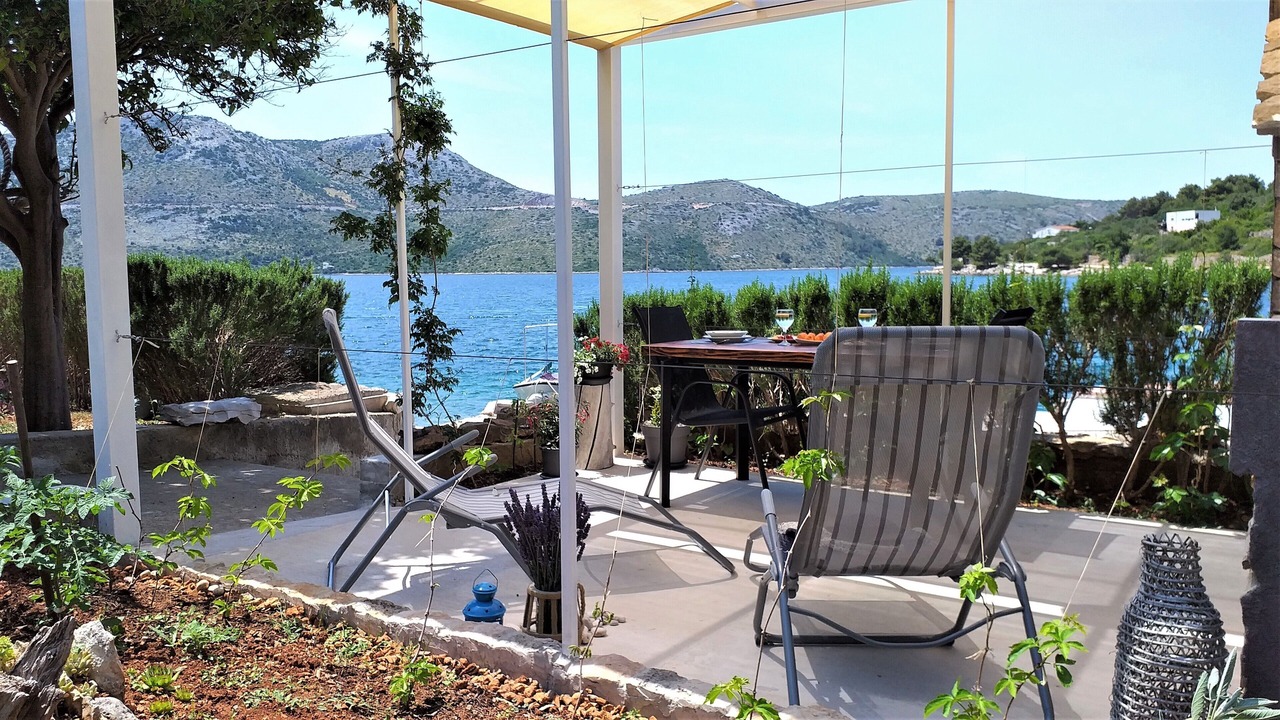 Photo of Outdoor in Rava