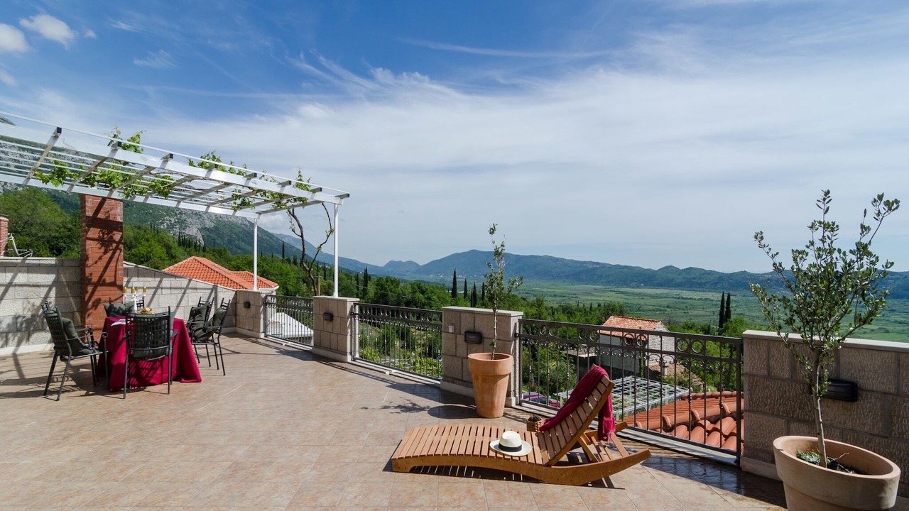 Photo of Outdoor in Popovici