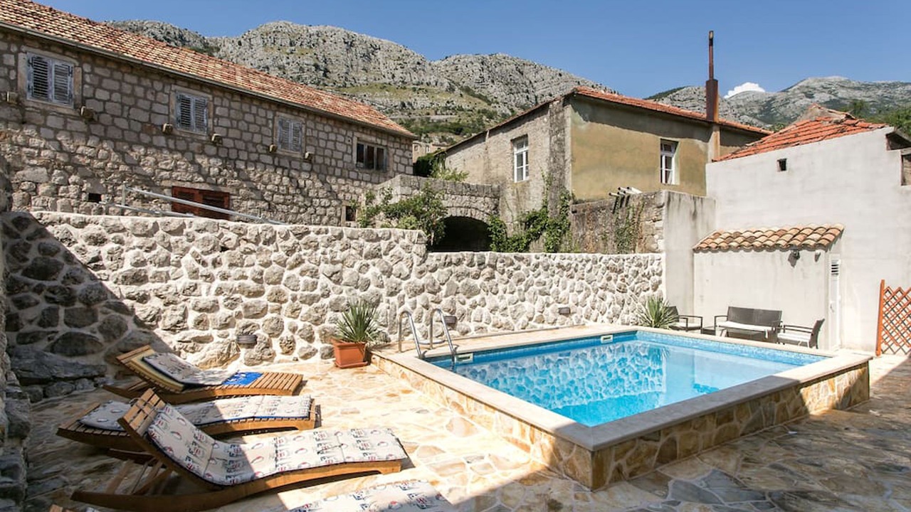 Photo of Outdoor in Popovici