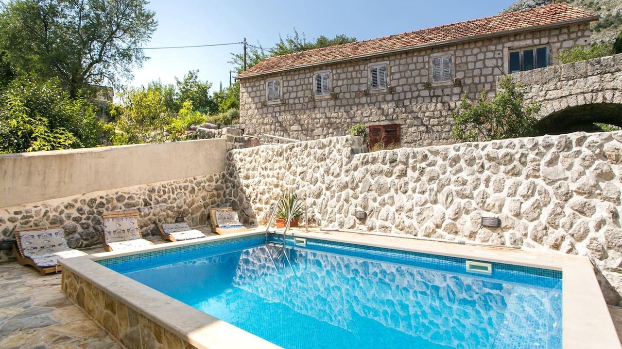 Photo of Outdoor in Popovici