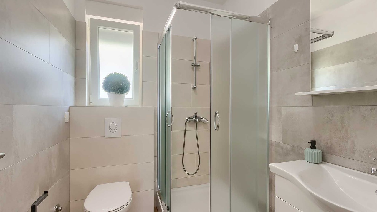 Photo of Bathroom in Radini