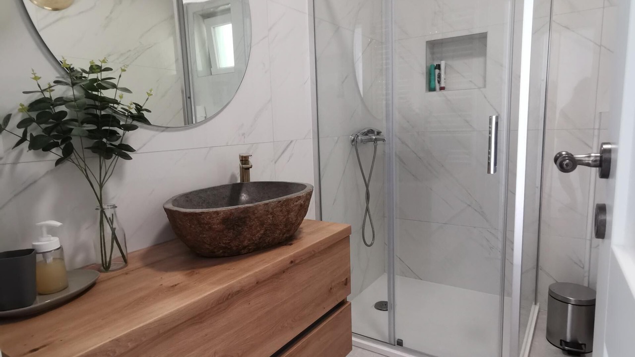 Photo of Bathroom in Vratarusa