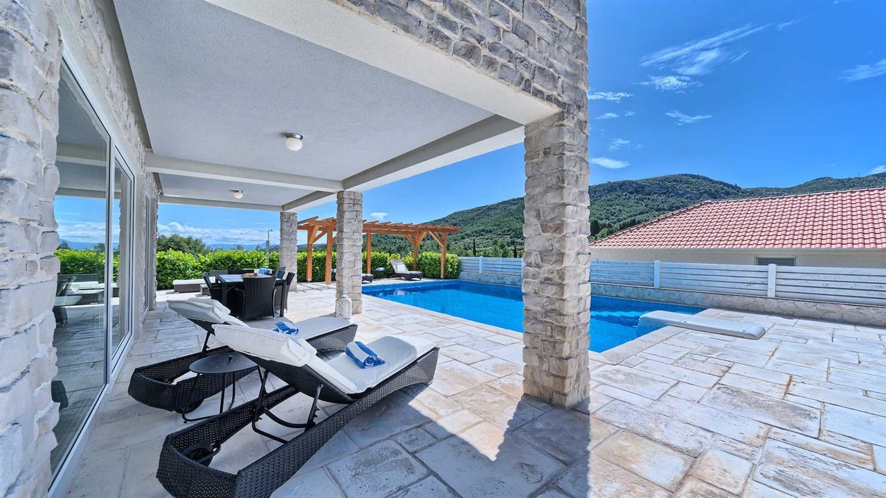 Photo of Outdoor in Pitve